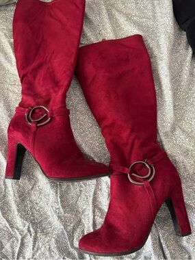 Women's Red Suede Knee-High Heeled Boots